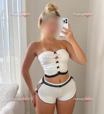 IMPLICADA DESEOSA MORBOSA CON GANAS DE HACER DE TODO