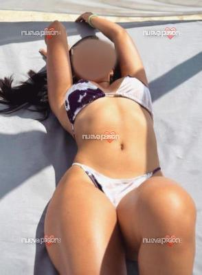 IMPLICADA DESEOSA MORBOSA CON GANAS DE HACER DE TODO