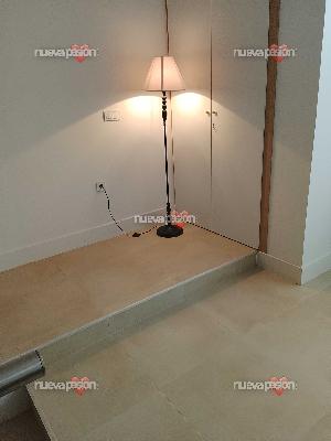 Se ofrece plaza en Tomares