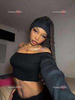 Soy Daniela una chiquita bien cachonda🔥😈