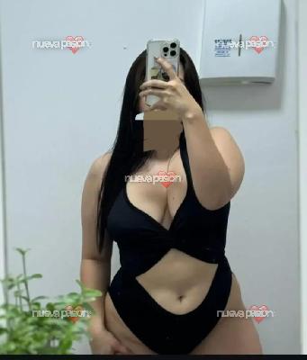 Morena fiesteros conmigo pasa bomba