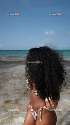 CHOCHO APRETADO Y LENGUA TRAVIESA