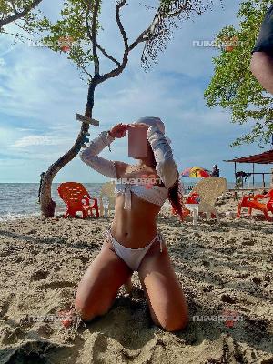 Karla tu chica jovencita por Albacete