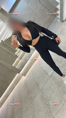 DESEOSA  LUJURIOSA MUY COMPLETA CON GANAS DE DIVERSION Y MUCHO MAS...