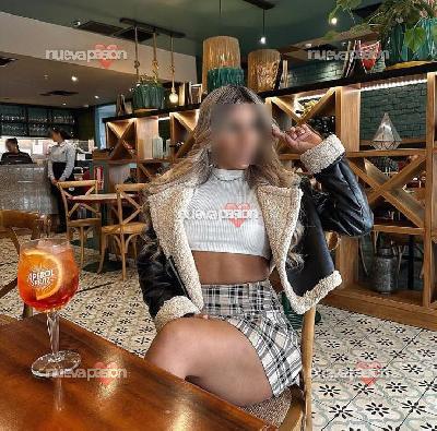 DULCE Y  APASIONADA, MOMENTOS DE CALIDEZ Y DETALLES EN EL EJIDO, JUNTOS ARDIENDO 24H