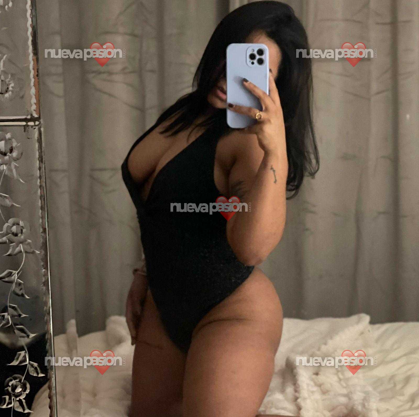 CONNY JOVENCITA  18 AÑOS NUEVA EN PUERTO SAGUNTO ❤️
