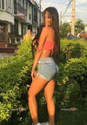 Novedad delgadita caliente fiestera y viciosa