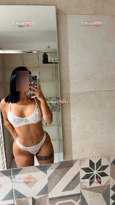 Cameron 🇺🇲 🍍 Universitaria jovencita Fiestera 🍑💋