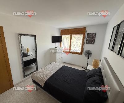 Habitación para chica Latina