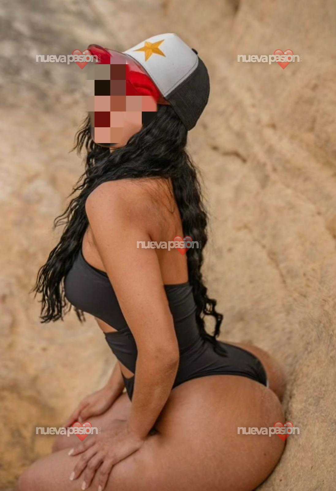 CATTALEYA JOVEN CARIÑOSA  UNA DELICIA  ELCHE