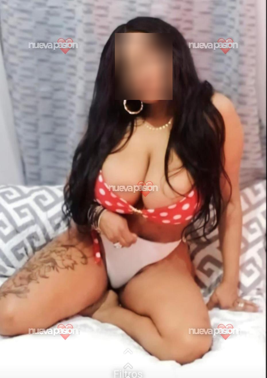 CLAUDIA, MORENA CON GANSS DE DIVERSION