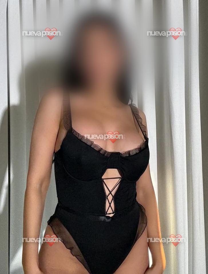 SOFIA CON GANAS DE JUGAR 🌸🏝️🔥EN LA ZENIA