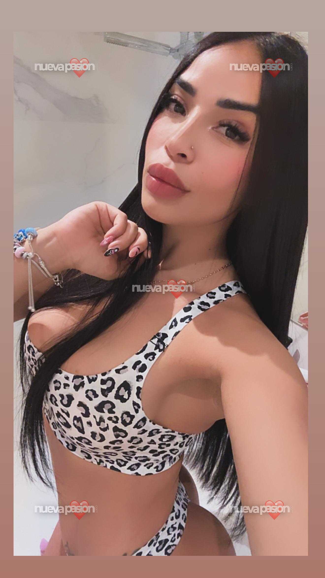 Celeste colombiana fiestera activa 24/7