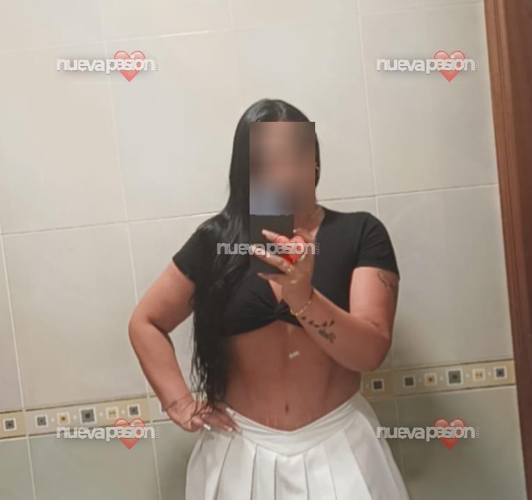 LAURA  JOVEN COLOMBIANA  CARIÑOSA  Y COMPLETA