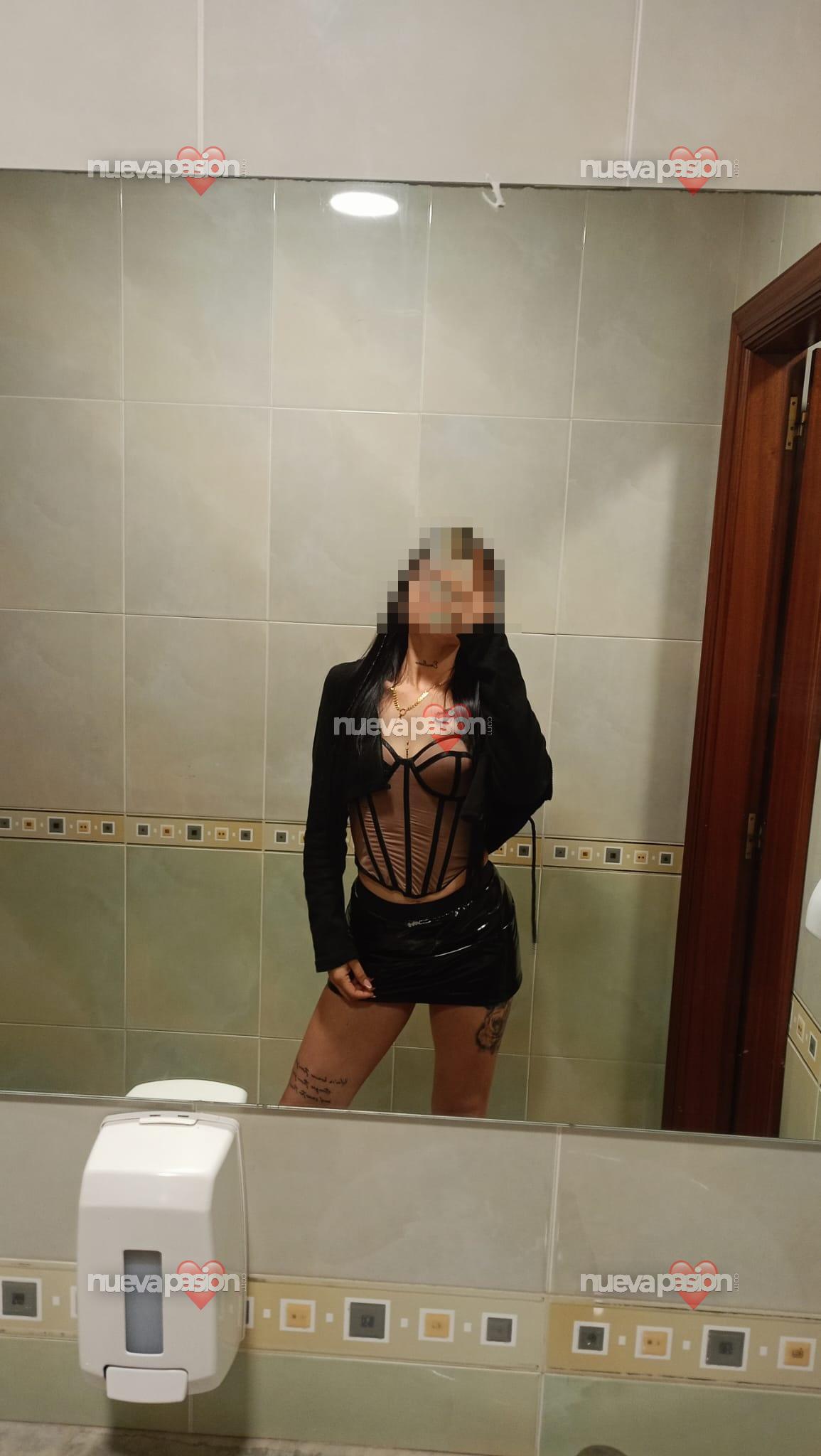 MELISSA JOVEN COLOMBIANA COMPLETA INOLVIDABLE