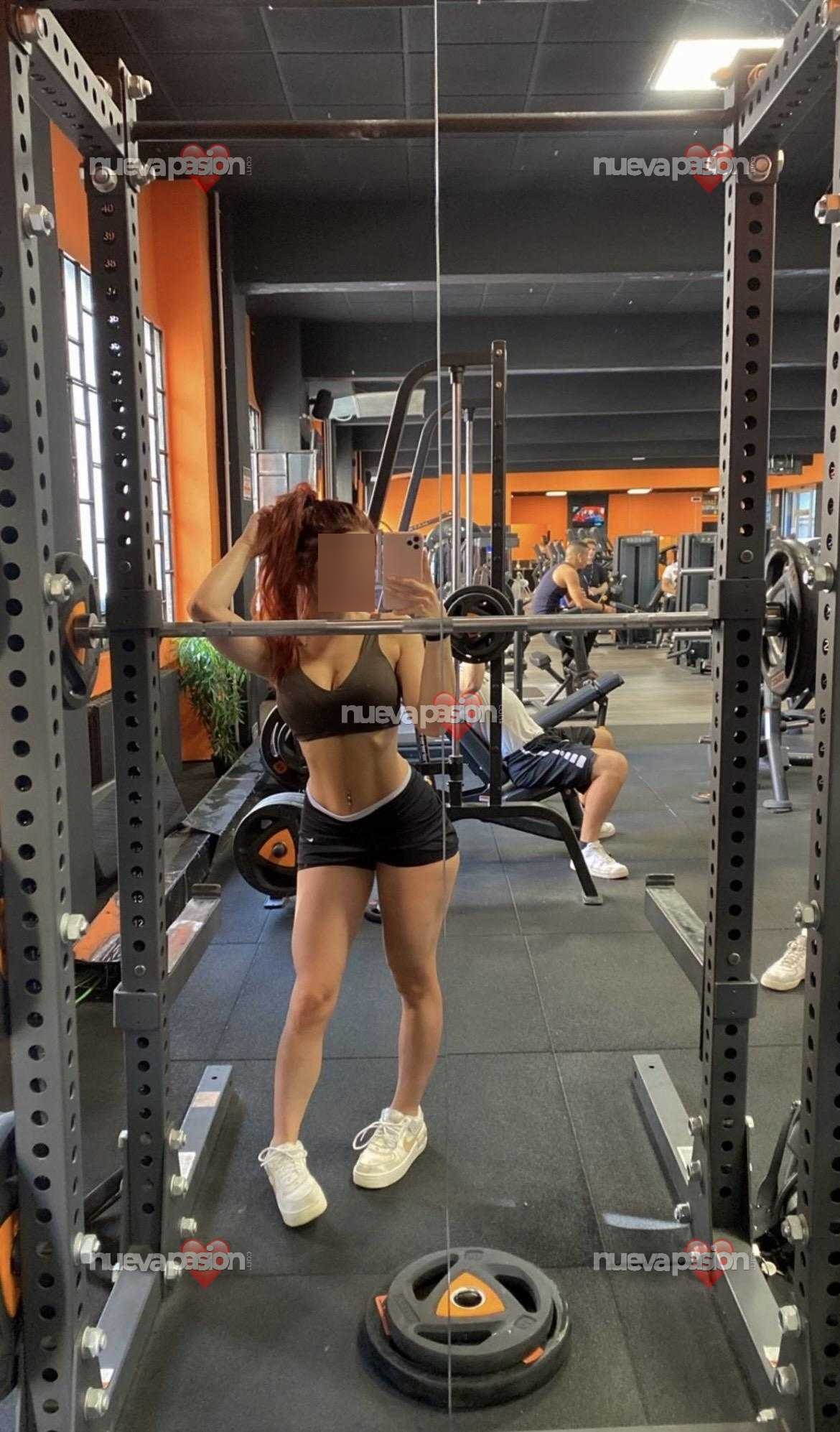 LUCIA ESPAÑOLA FIESTERA PARA SALIDAS Y VIDEOLLAMADAS