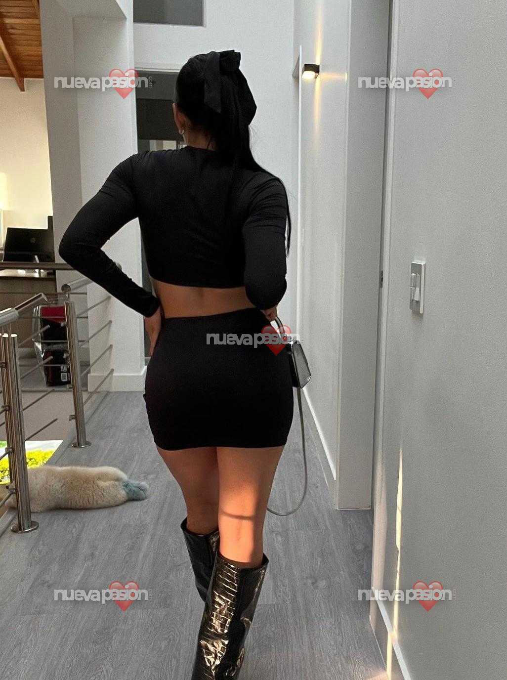 MANUELA  JOVEN COLOMBIANA CARIÑOSA  COMPLETA. TU CITA DESEADA