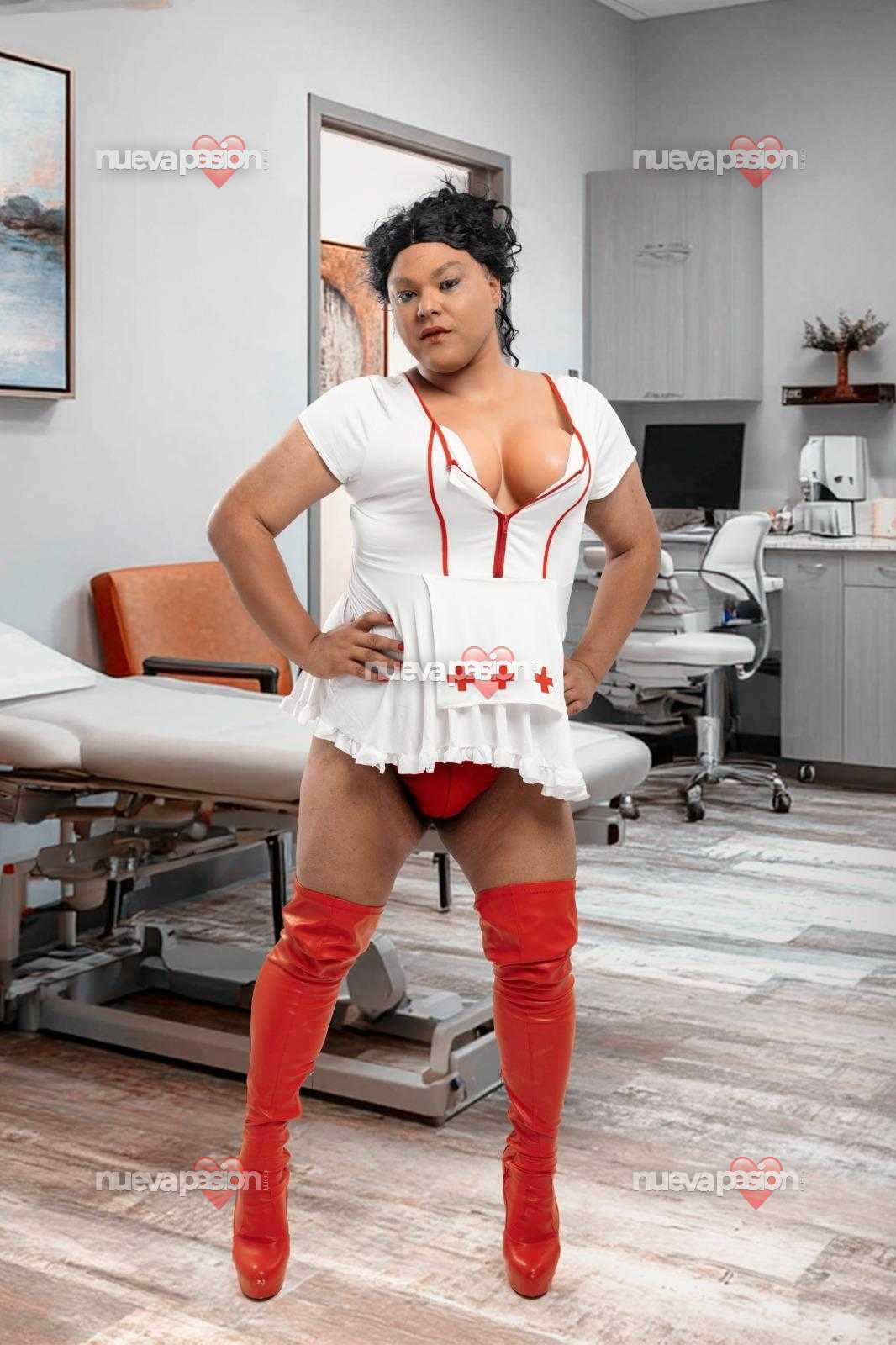 Novedad puerto del Rosario Megan Batson  top trans la reina del colocón