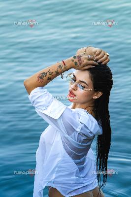 Hola soy una chica extrovertida, me gusta la dieta y la buena charla y pásala bien  si te quieres olvidar de todo escríbeme no te arrepentirás