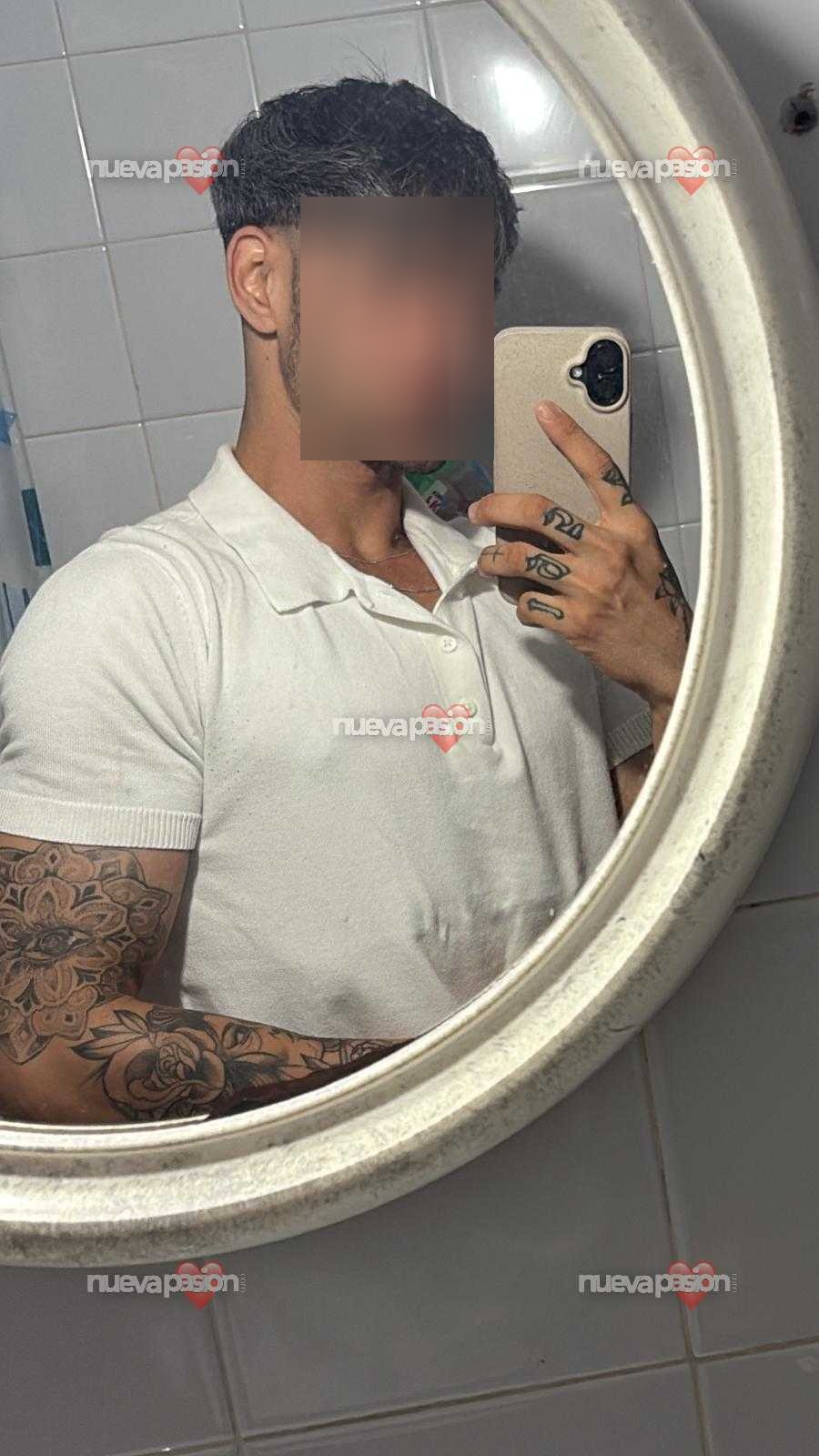DAVID ANGEL GUAPO , MORENAZO CUERPAZO DE GYM Y CARIÑOSO , VEN Y DEJEMOS LA TIMIDEZ 24H
