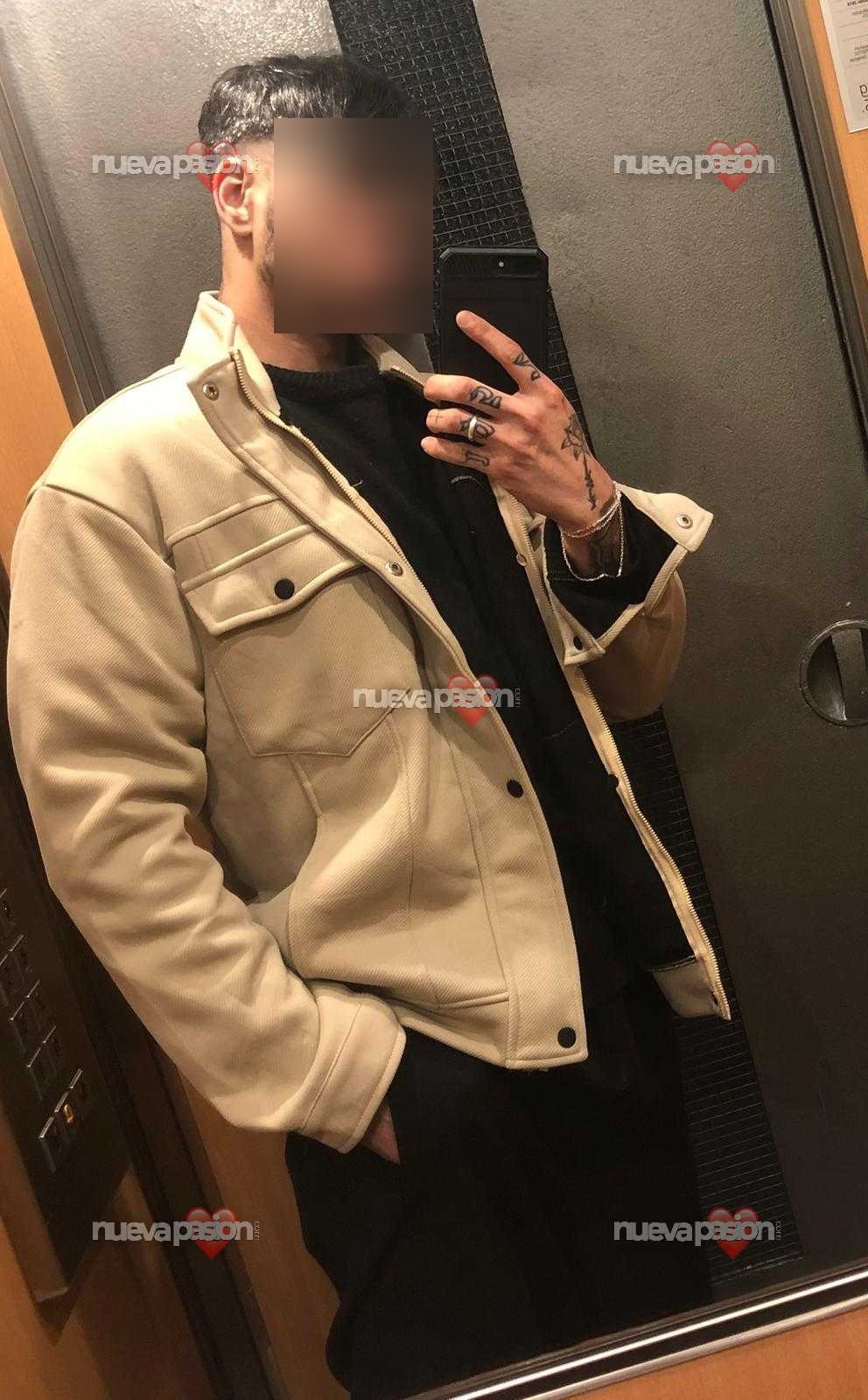 DAVID ANGEL GUAPO , MORENAZO CUERPAZO DE GYM Y CARIÑOSO , VEN Y DEJEMOS LA TIMIDEZ 24H