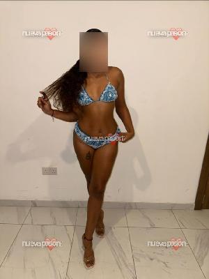 JOVENCITA mulata guapa 20 años nueva en zona