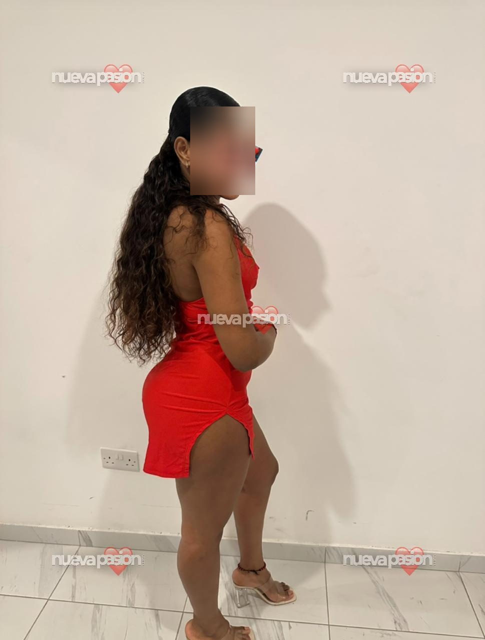 JOVENCITA mulata guapa 20 años nueva en zona