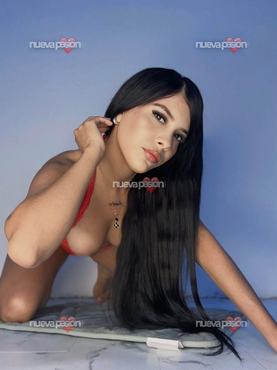 CRISTAL TRAVIESA Y JUGUETONA NUEVA EN BORMUJOS SEVILLA🔥✨