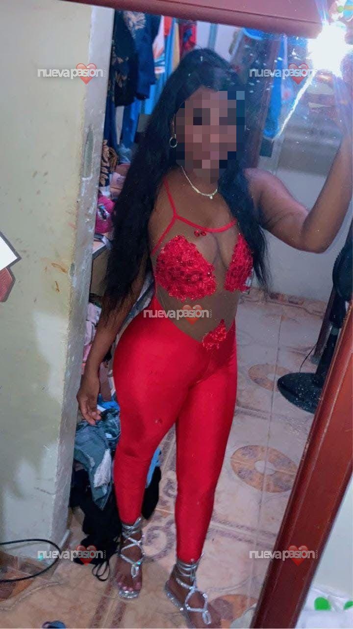 MORENAZA RECIEN LLEGADA A SALT , CON GANAS DE UN ENCUENTRO LLENO DE LUJURIA Y PLACER 24H