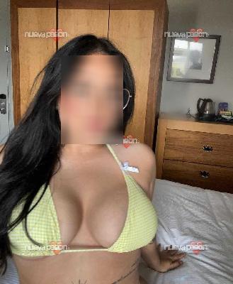 NOVEDAD MUY CARIÑOSA BESOS CON LENGUA