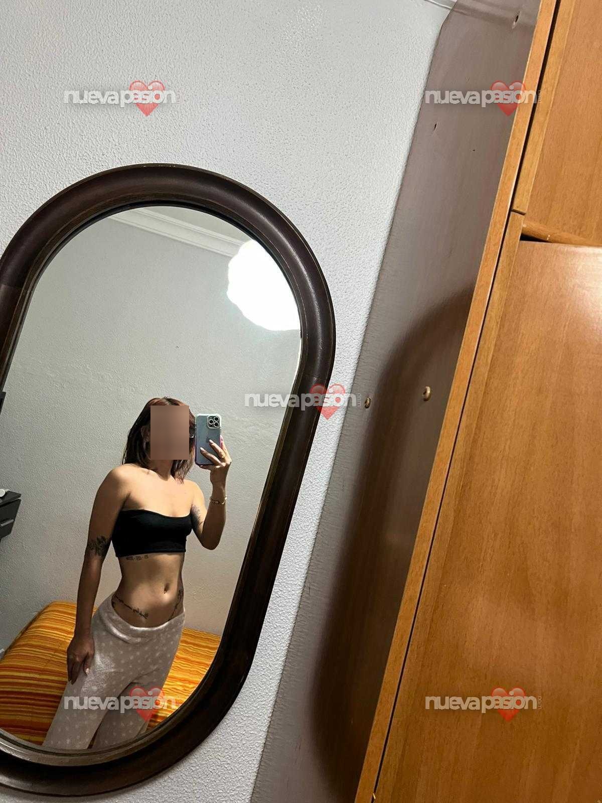 Flaca exclusiva, calera y cariñosa completamente fiestera 😜😈💯