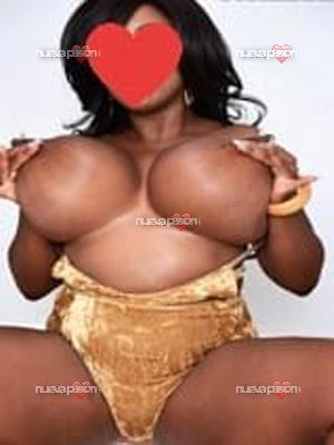 GRANDES TETAS Y SABROSAS CURVAS CUBANA 💕