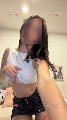 COLOMBIANA CALIENTE, FRANCES AL NATURAL