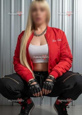 NATACHA DOMINATRIZ BDSM