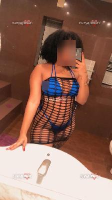 ZOE 19 años, TENTACIÓN ARDIENTE QUE TE DESCONTROLA...