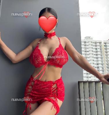 25€ Elena la laguna palmera sola en casa