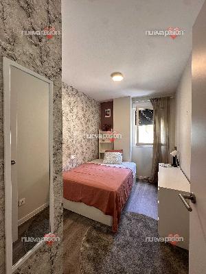 Habitación para chicas en Sevilla este