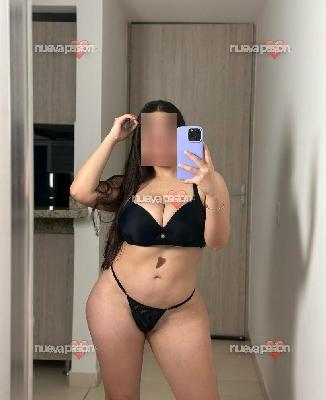 Hola soy veronica estoy Disponible 24/7 mis amores ven y disfruta👙del ❤️el mejor servicio 💋💋