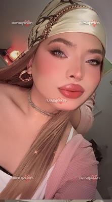 ARI SEXY MUY COMPLETA CHICA TRANS