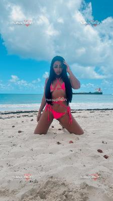 Hola chica latina caliente con ganas de sacarte de tu rutina