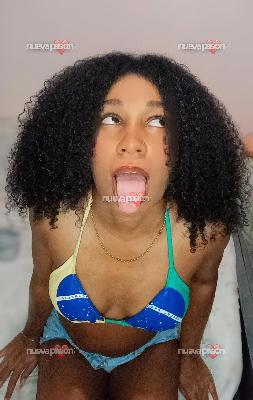 JOVENCITA LATINA MUY CACHONDA🥵 LISTA PARA SACARTE TODA LA LECHITA😈