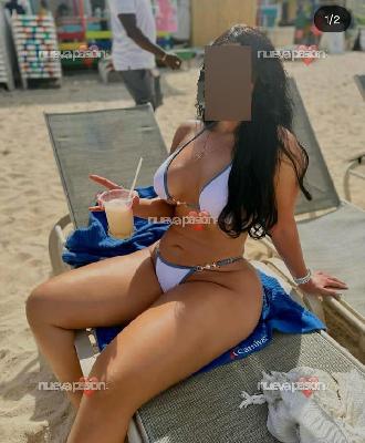 Karla bella y cariñosa