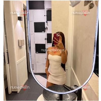 Delgada latina simpatica y muy divertida