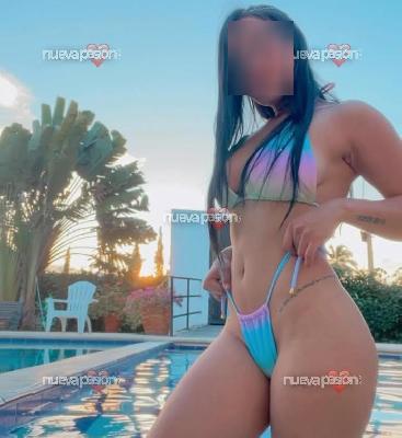 UNA CALIENTE CULONA LISTA PARA CUMPLIR TUS DESEOS