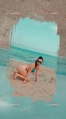 ARDIENTE Y DESEOSA DE UNA BUENA POLLA