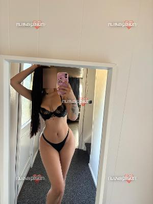 DANIELA  UNA FLACA CALIENTE