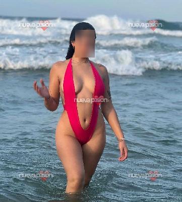 ❤️🥰 ESTOY ARRECIFE mi nombre es Alejandra. Estoy recien llegada a la isla con muchas ganas de pasarla rico te espero 🥰💖💕♥️