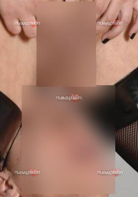 BDSM Dominatrix Carmen lluvia dorada y copro abundante