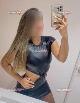 AMOR TE ESPERO BIEN MOJADITA Y ARDIENTE QUIERO SENTIR TUS LABIOS EN MI CUERPO