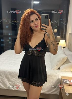 Monique Brasil, su pelirroja Deseo y fuego